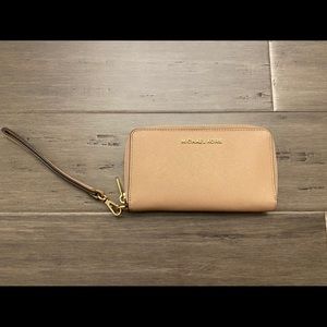 Micheal Kors Wallet/Wristlet